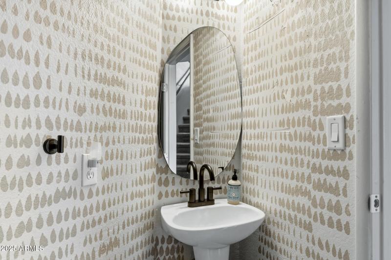 014___835 N Granite Reef Rd unit 12