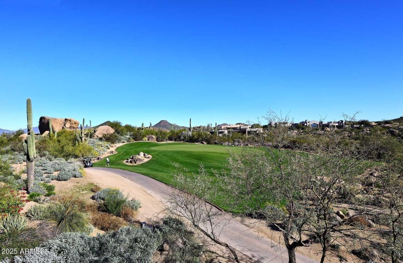 East Balcony-Golf Course View