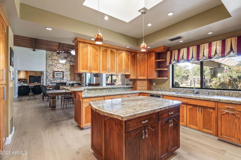 KITCHEN OVERLOOKING FAMILY RM