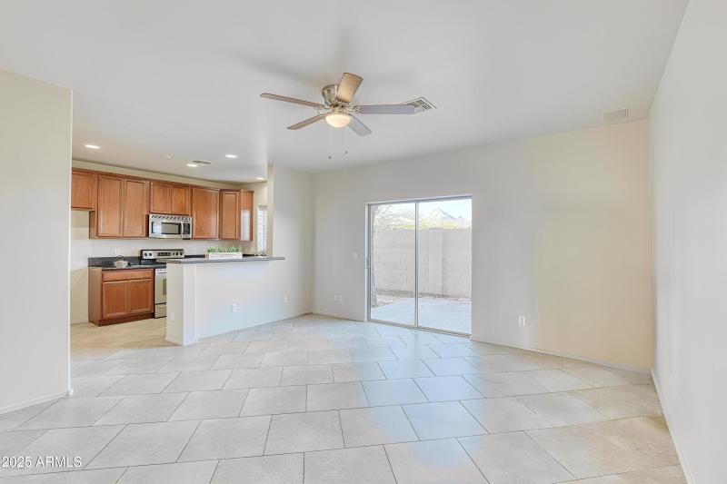 Living room_Furniture removed - 0