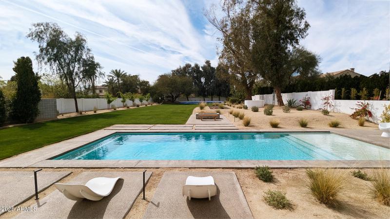 40 - march 16_ backyard wide mar 16