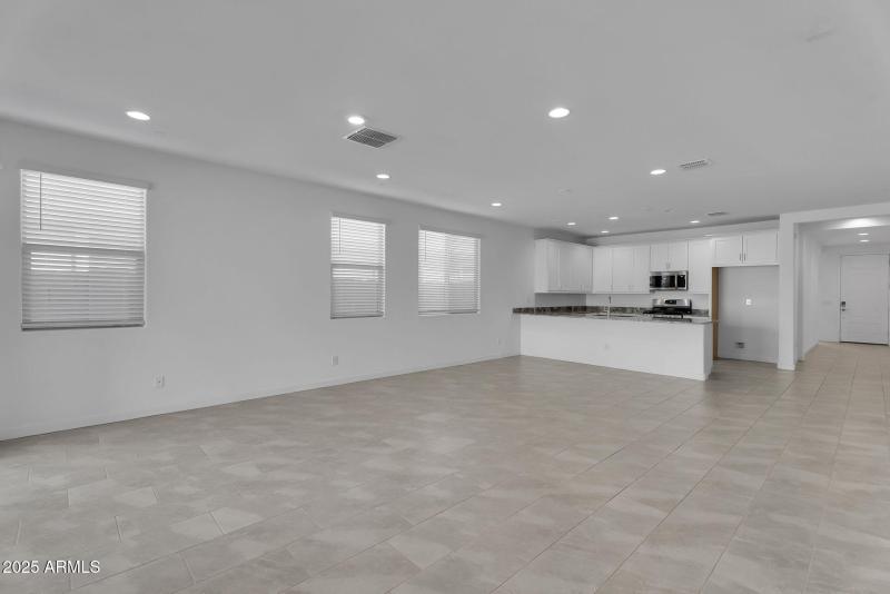 4-web-or-mls-Flower-4