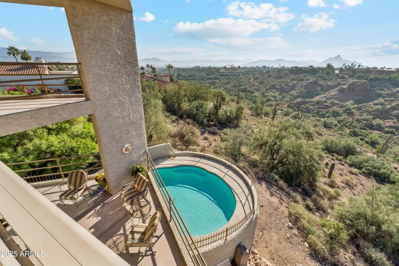 026_Balcony Views To Below