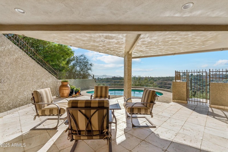 048_Poolside Covered Patio