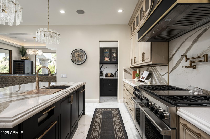 6500 E Fanfol Dr -18