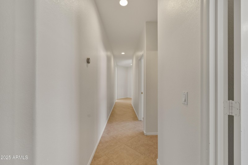 20652_N_53RD_AVE_2nd_011