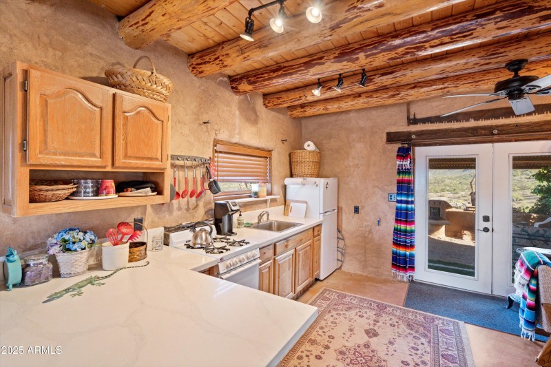 41-Kitchen and Entry