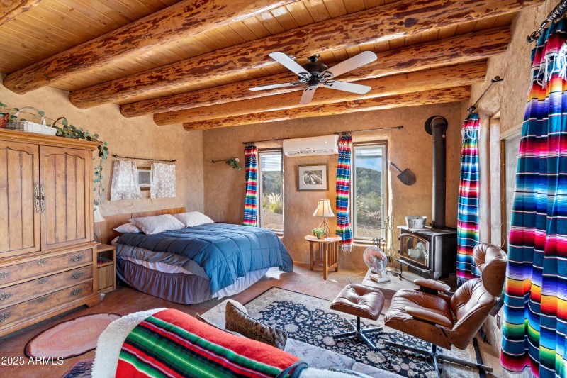 46-Living to Bedroom