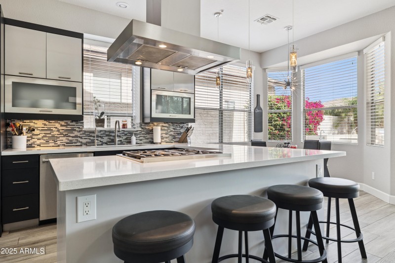 9-print-21531-n-72nd-pl