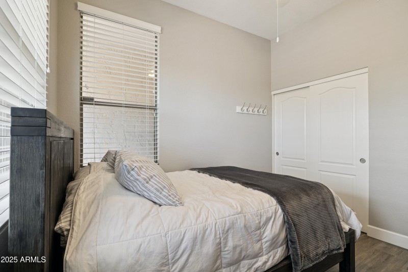 15-print-21531-n-72nd-pl