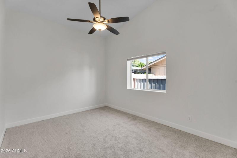 31-web-or-mls-8522 E Vernon Ave-31