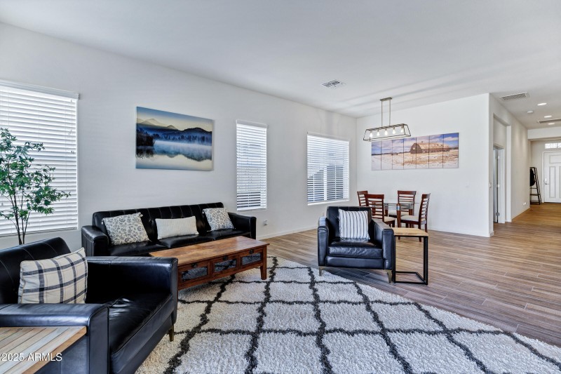 10104 E Nichols Ave-8