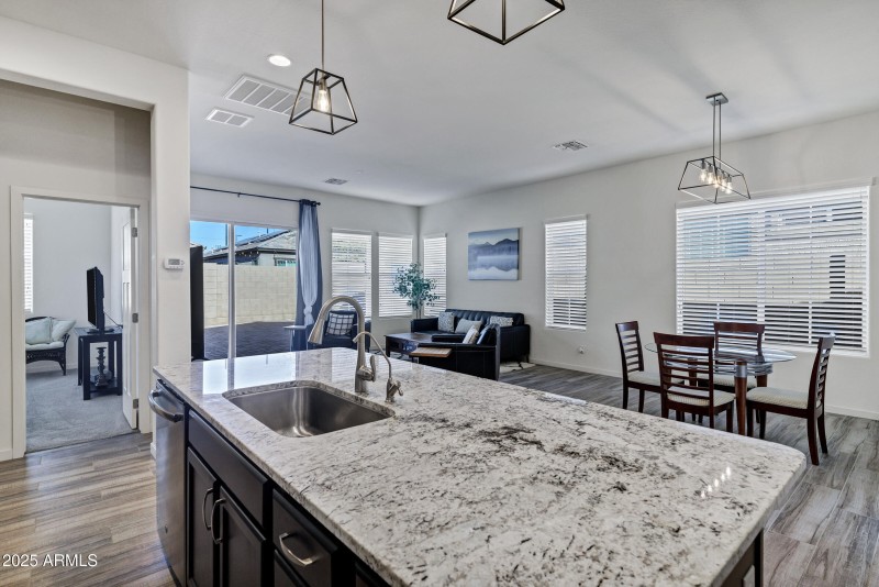 10104 E Nichols Ave-19