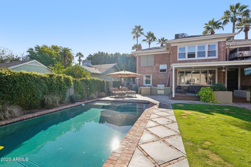 60-web-or-mls-W Lynwood St-S1412-060