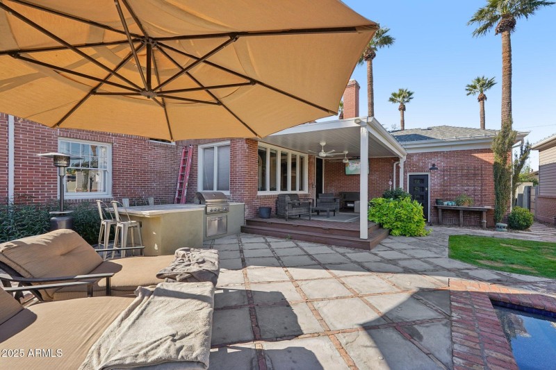 64-web-or-mls-W Lynwood St-S1412-064