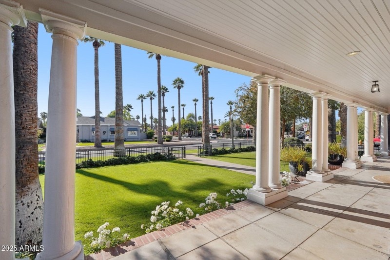 65-web-or-mls-W Lynwood St-S1412-065