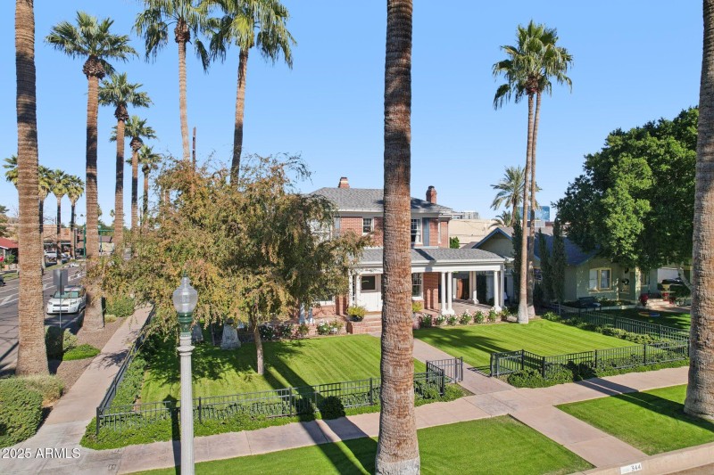 68-web-or-mls-W Lynwood St-S1412-068