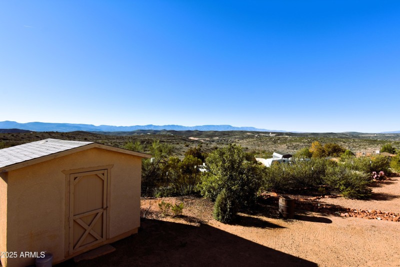 Stunning Western View/Well House