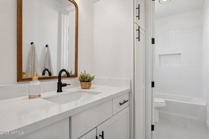 31-web-or-mls-13637-e-eclipse-dr