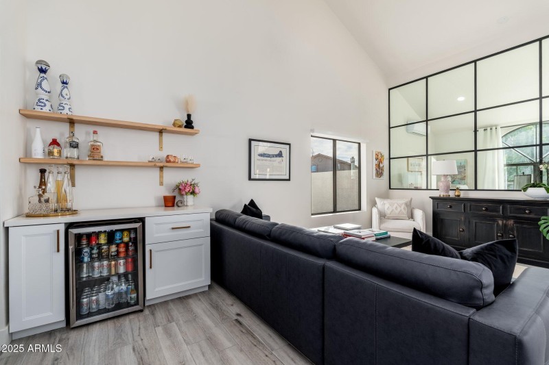 5010 E Nisbet Rd - 09