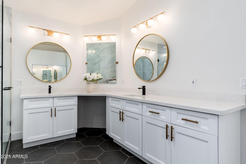 5010 E Nisbet Rd - 29