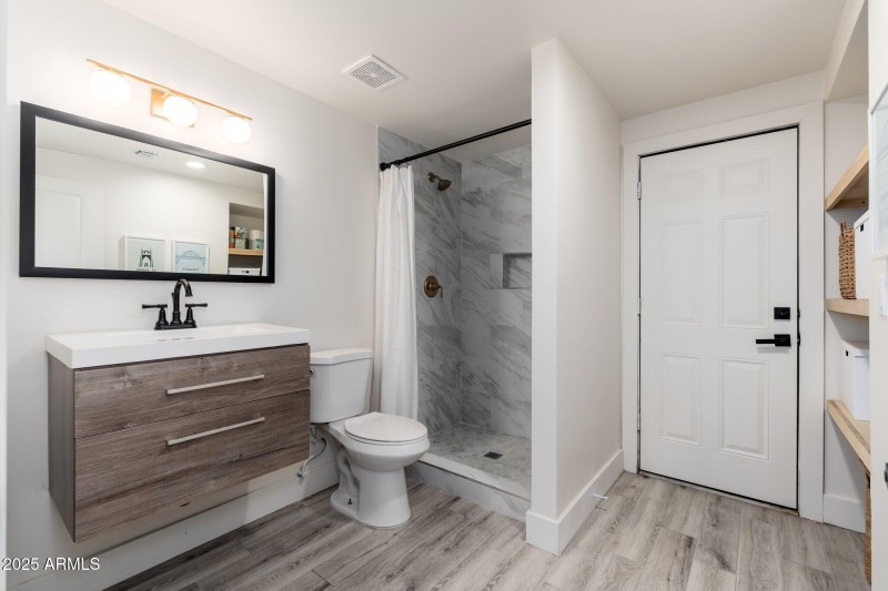 5010 E Nisbet Rd - 32