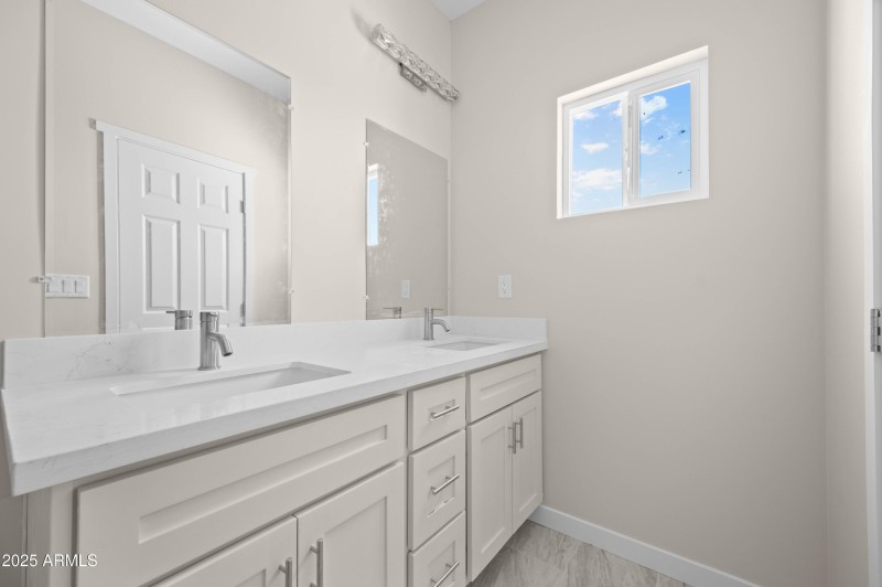 31912 S Bush St Wittman AZ 85361-12