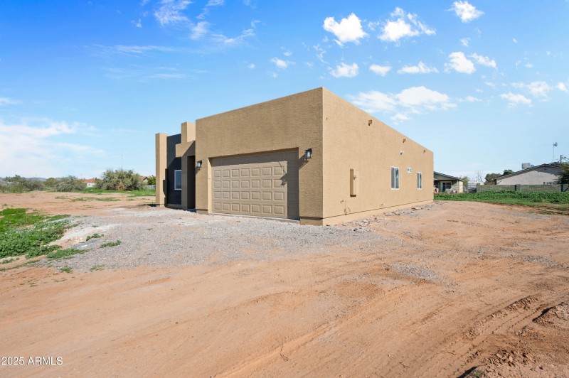 31912 S Bush St Wittman AZ 85361-26