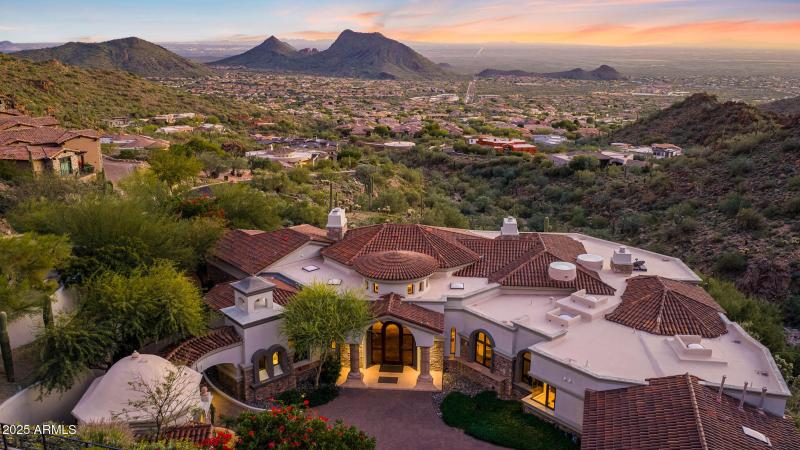 Silverwing in Scottsdale Mountain