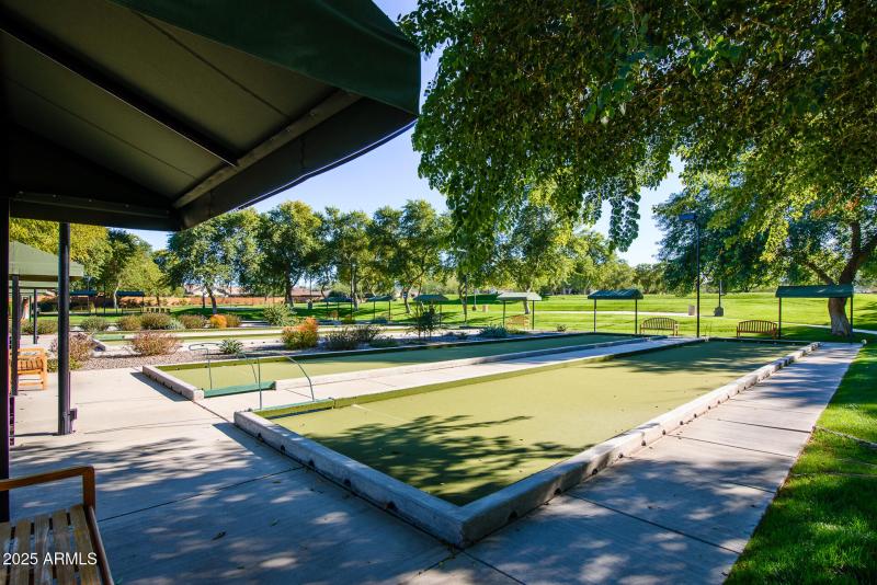 Bocce Ball & Horseshoe!