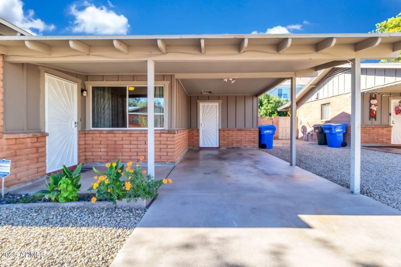 3302 East Pinchot Avenue, Apt 9 Phoenix