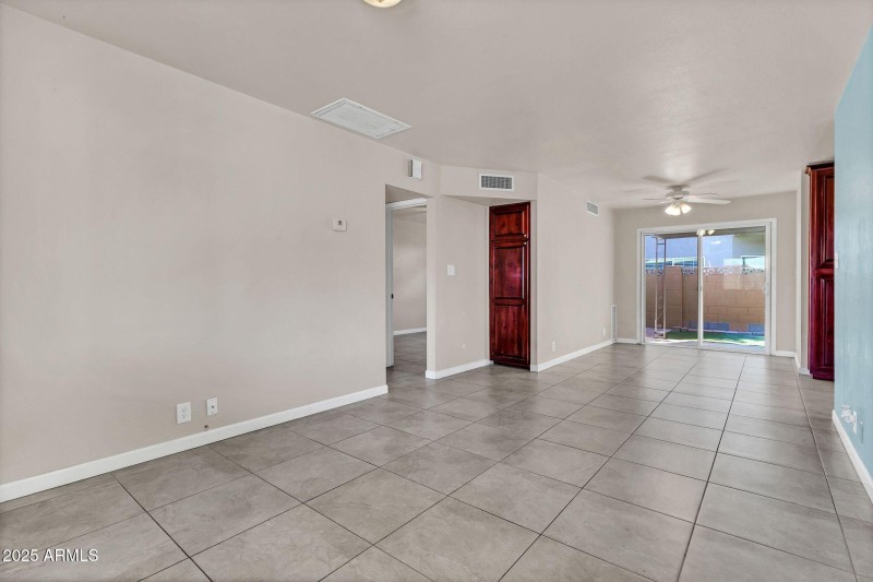 3302 East Pinchot Avenue, Apt 9 Phoenix