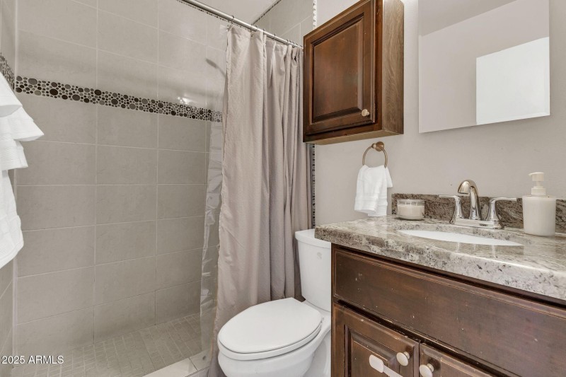 3302 East Pinchot Avenue, Apt 9 Phoenix