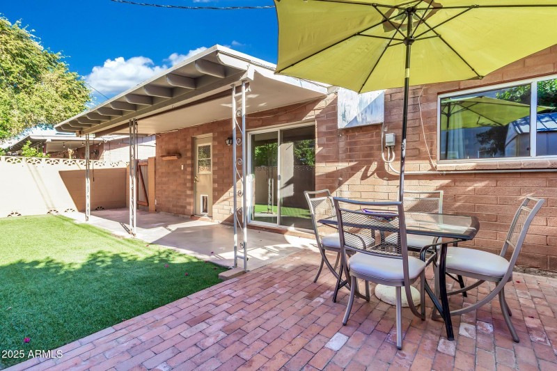 3302 East Pinchot Avenue, Apt 9 Phoenix