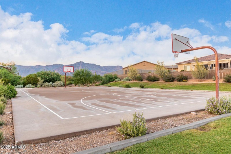 10. Peralta Canyon Amenities