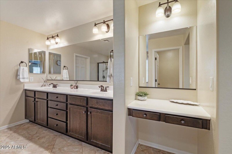 2387 N Heritage_Primary Bath