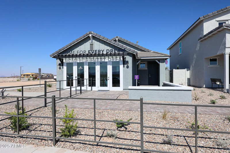 A (7) - Best Exterior