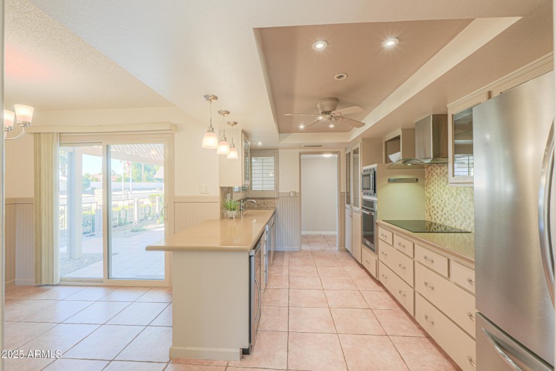 17801 N Boswell Blvd