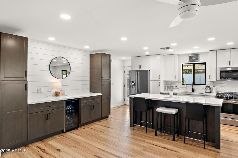 13_2050 n 71st st-10