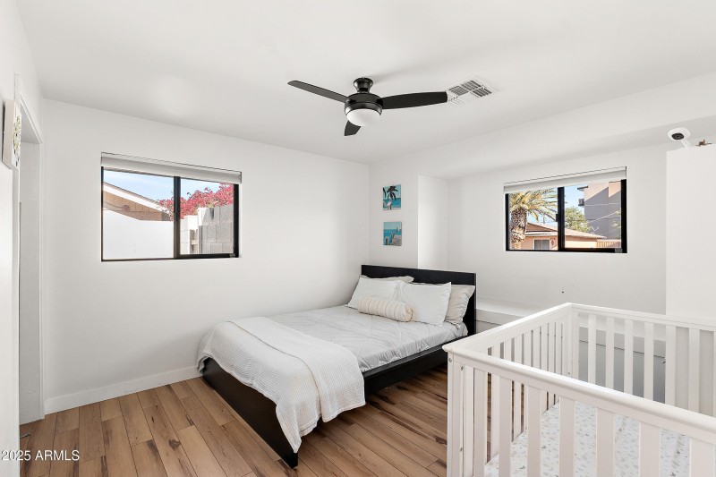 22_2050 n 71st st-19