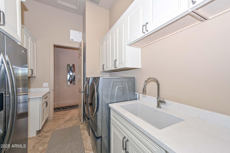Laundry Room2