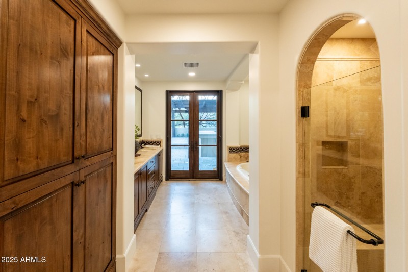 Primary Bath + Outdoor Spa Access