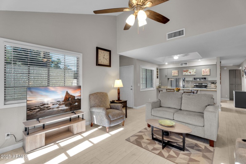 8-web-or-mls-Baseline-8