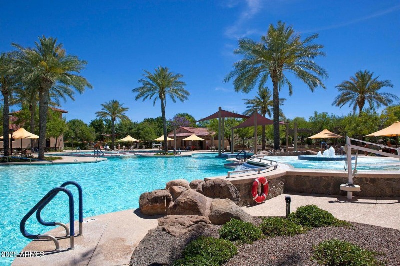 Pool Sun City Festival