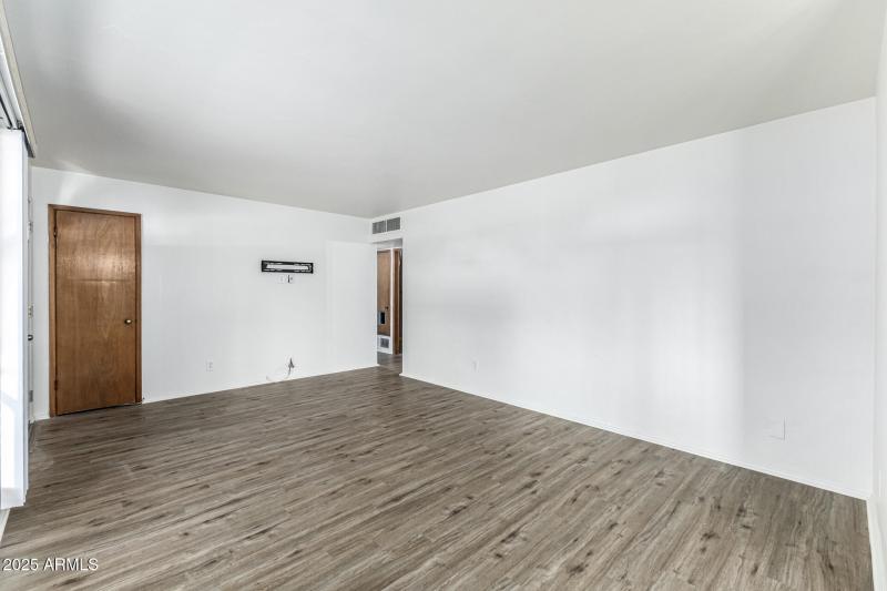 2221 N 71st St Living Room