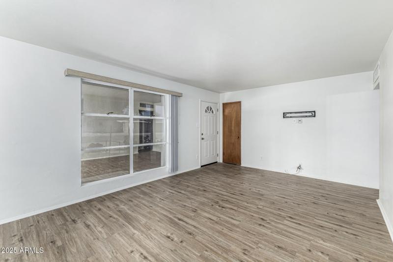 2221 N 71st St Living Room