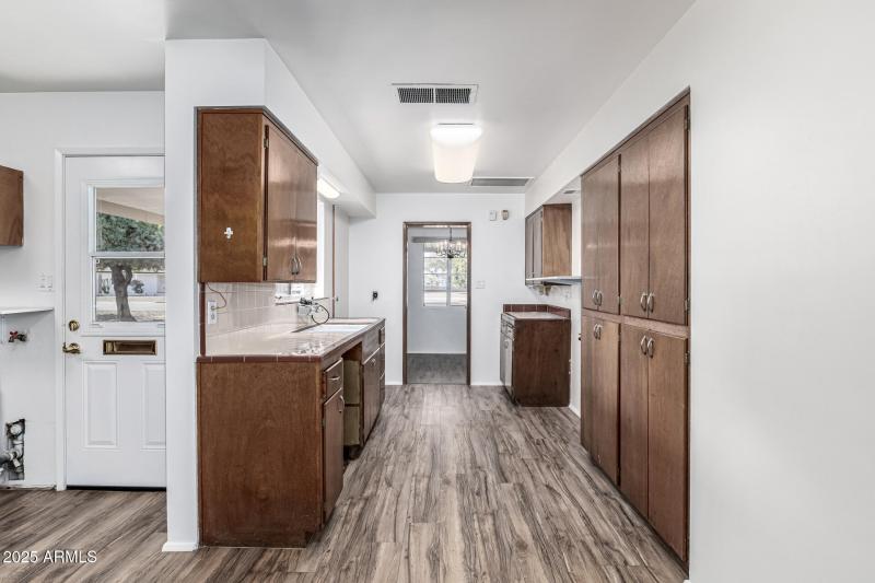 2221 N 71st St Kitchen