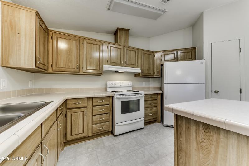 17200 W Bell Rd Lot # 2360 Surprise AZ r