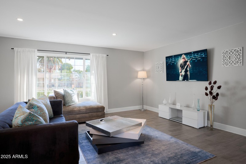 PropertyImageCo_8620EPlazaAve_WEB_7