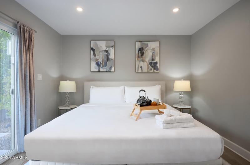 PropertyImageCo_8620EPlazaAve_WEB_21